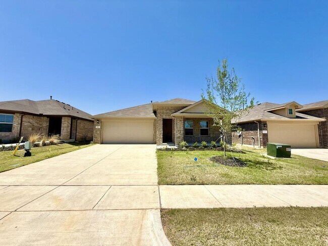 521 Bronze Cir W