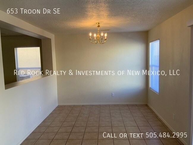 Photo - 653 Troon Dr SE