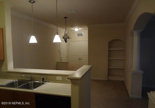 Photo - 8290 Gate Pkwy W Unit 403