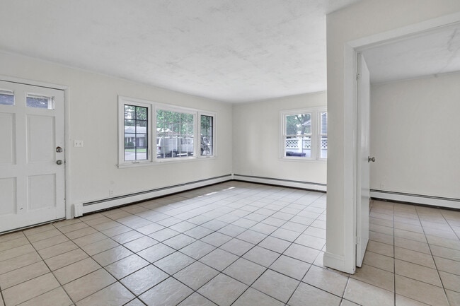 Photo - 46 Daniel Dr