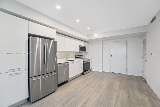 Photo - 1500 Bay Rd Condo Unit N-1512