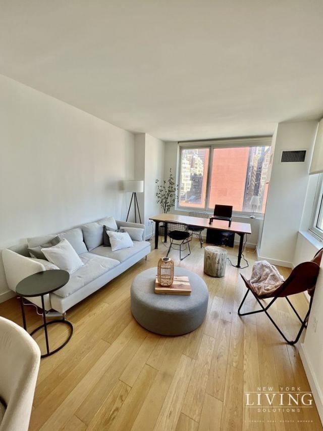 2 bedroom in New York NY 10018 - 2 bedroom in New York NY 10018 Condo Unit 11H