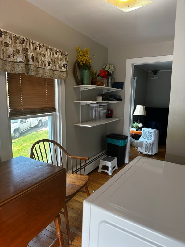 Building Photo - 583 East St Rental