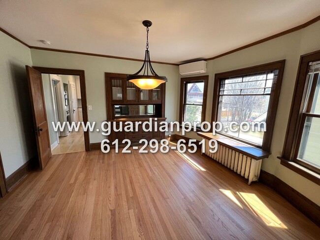Photo - Fully Updated Upper Duplex for September 1, New Kitchen & Bath, Sunroom + Office Area, Private Ba... Unidad #106(upper )