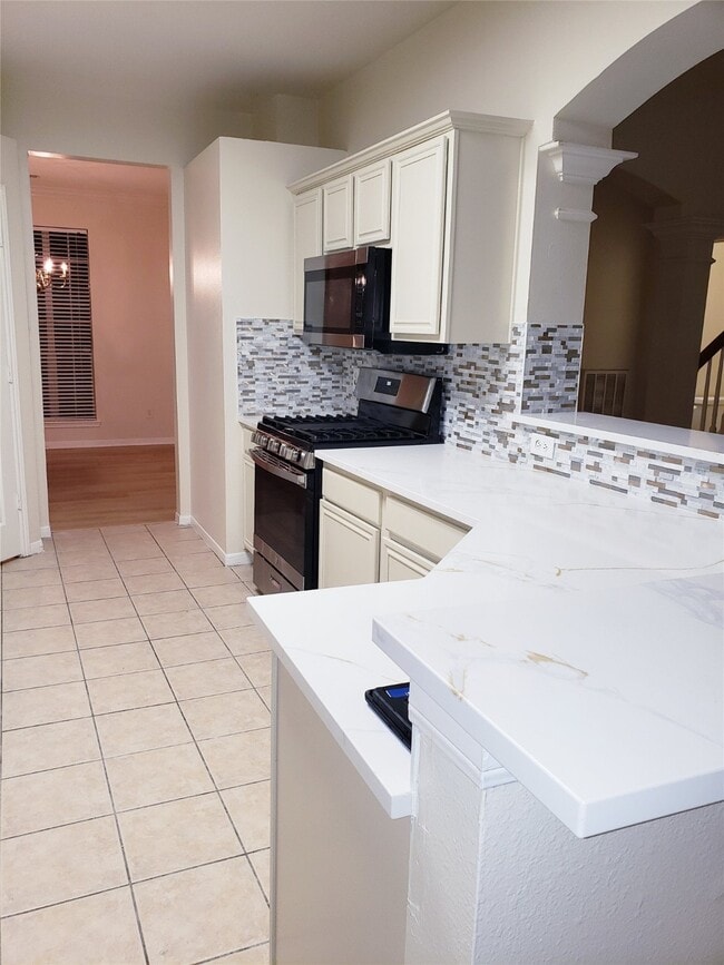 Photo - 17314 Winfield Square