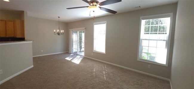 Photo - 1122 Treymont Ln SW