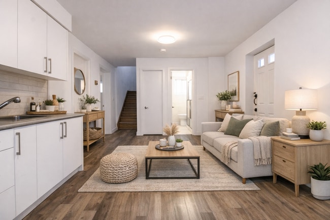 Building Photo - 579 College St