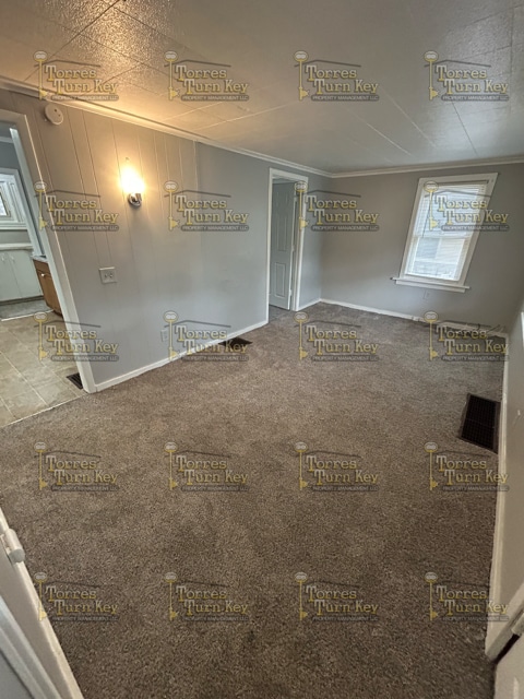 Photo - 49 Karnes St