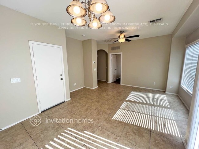 Photo - 823 S Bristol