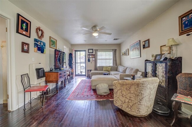 Photo - 913 E Comanche St