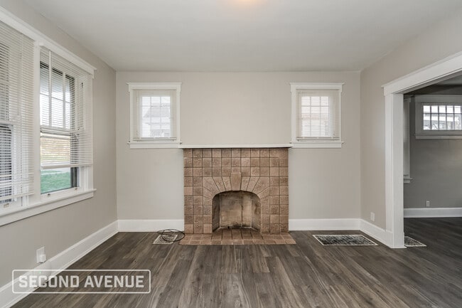 Photo - 4315 W 8th St