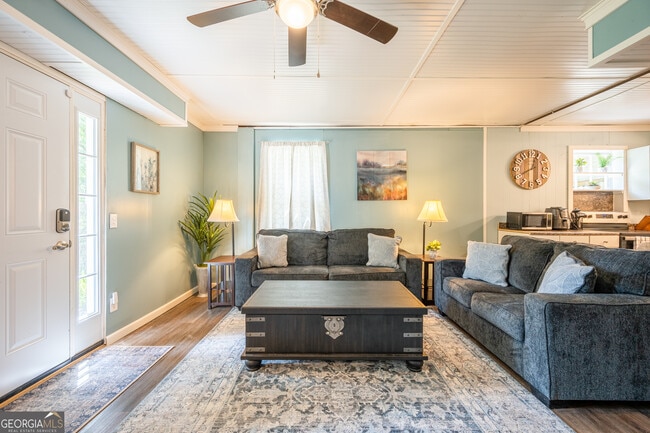 Photo - 4297 Earney Rd