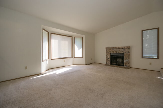 Photo - 16708 SE 40th Pl