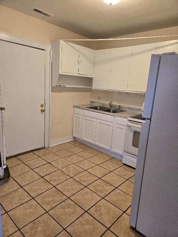 Photo - 2932 Alabama Dr