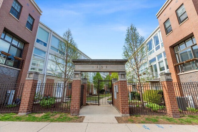 Photo - 1151 W Eddy St Unidad I Rental