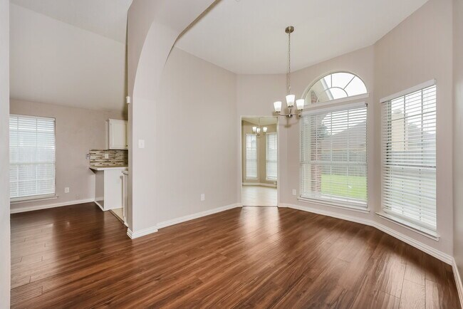 Photo - 2613 Clovermeadow Dr