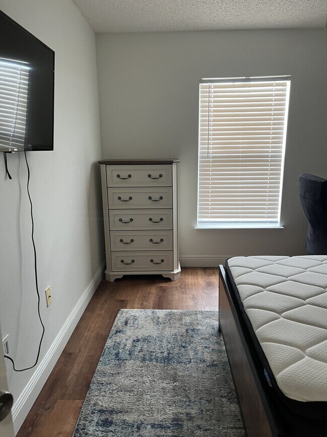 Photo - 1592 Ortega Ave