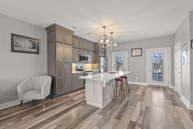 Photo - 955 Tarr Trce Townhome