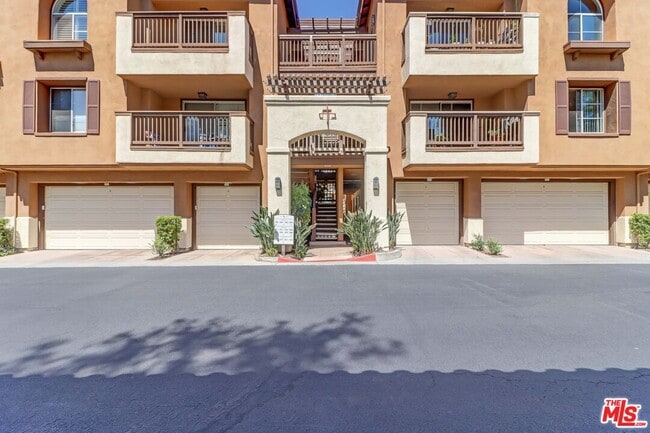 Photo - 2960 Champion Way Unit 1814