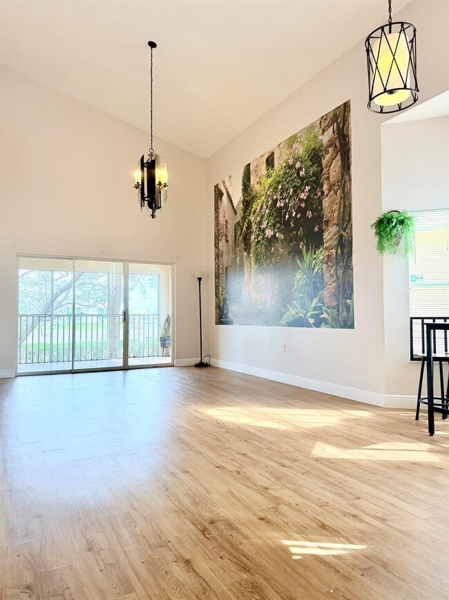 Photo - 13206 Glenmoor Dr