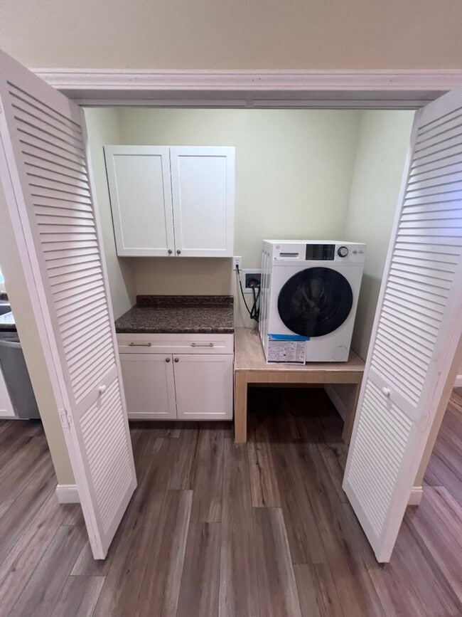 Photo - 1314 11th Ave Unidad 3rd Floor Rear