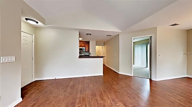 Building Photo - 637 Greencove Ter Unit 139