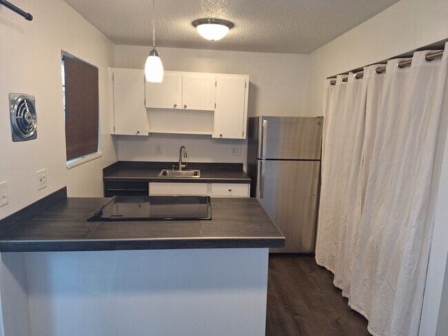 Photo - 6134 NE Oregon St