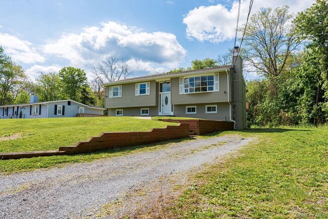 Building Photo - 5 Idlewild Dr