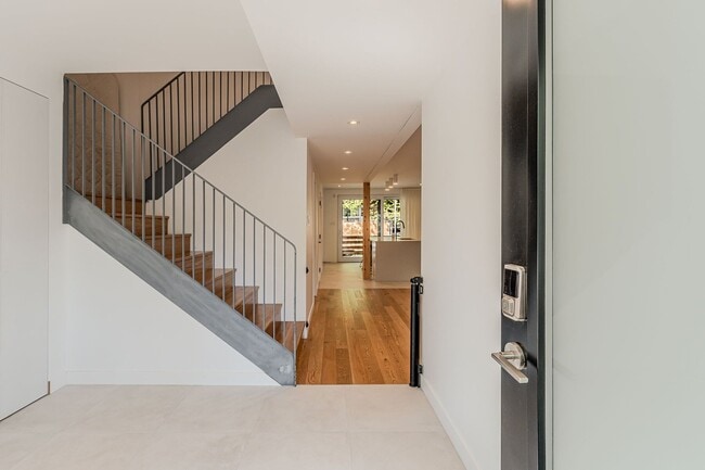 Photo - 10625 Av. Curotte