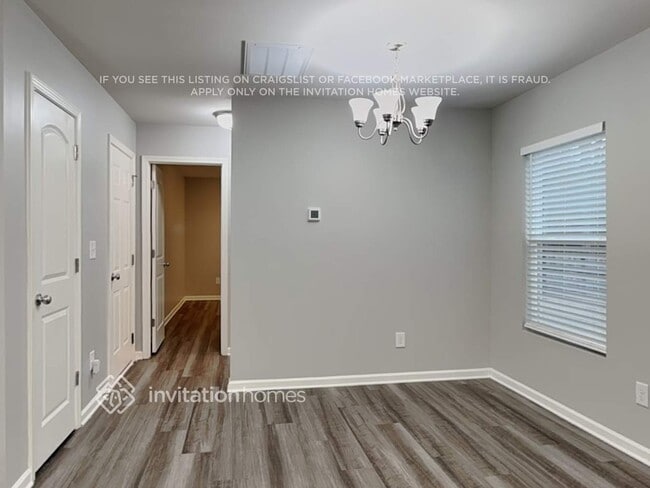 Photo - 915 Mathis Ave