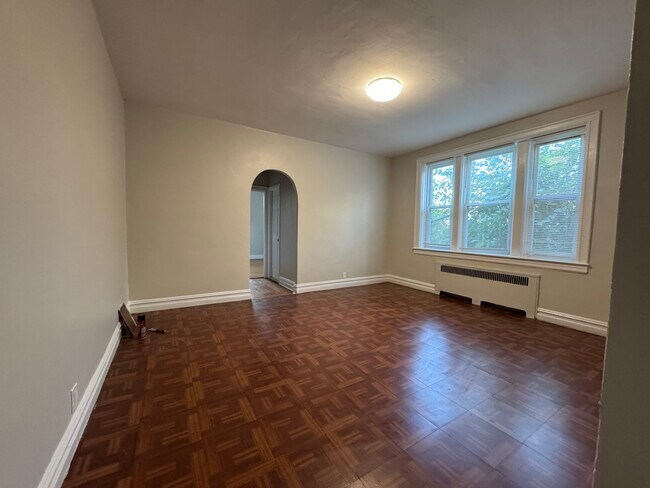 325 Union St A2 - 318 Union St