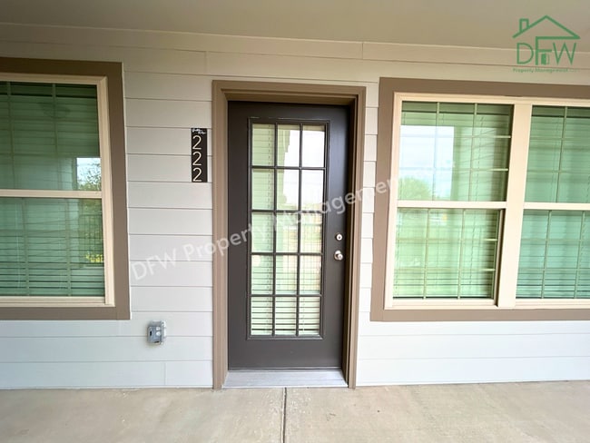 Building Photo - For Lease: Modern 1BR Oasis in the Heart of Dallas Unit Apt #222