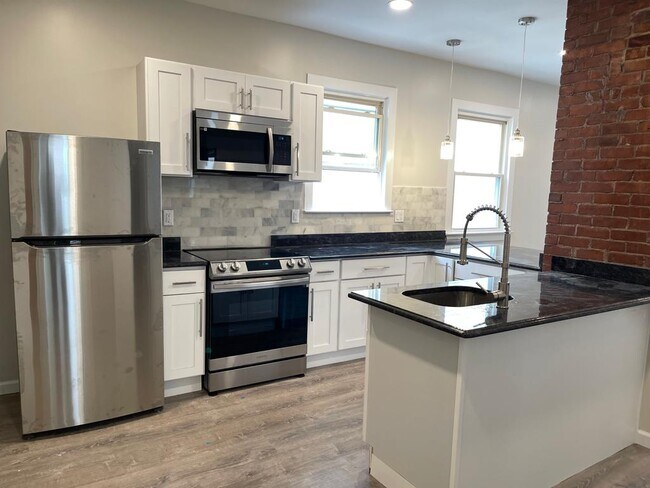 Photo - 44 Henry St Unit 2