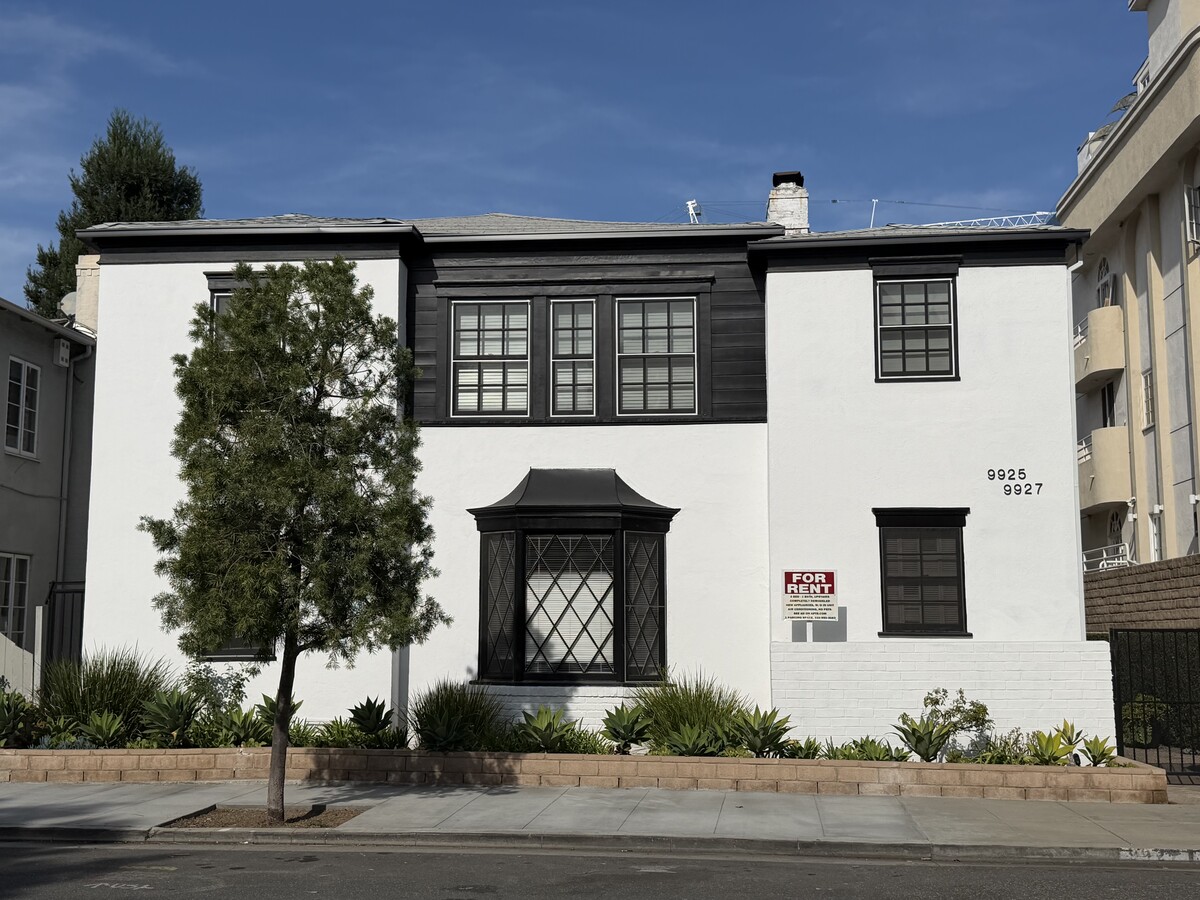 Photo - Durant Drive Apartments