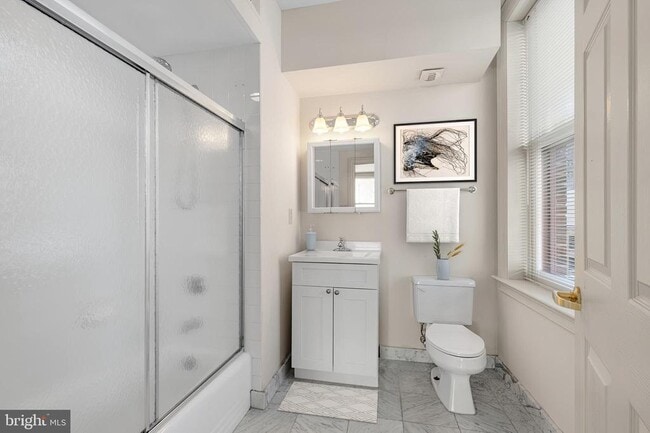 Photo - 204 S 17th St Unit 9B