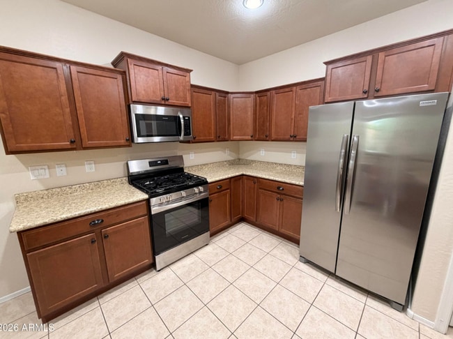 3417 N San Marin Dr