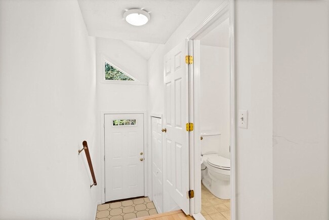 Photo - 849 Boston Post Rd E