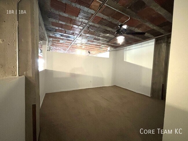 Photo - 204 Walnut St Unit 401
