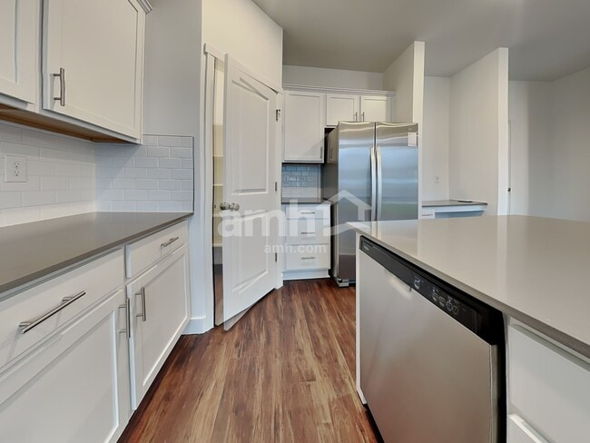 Photo - 7742 Brenden St SW