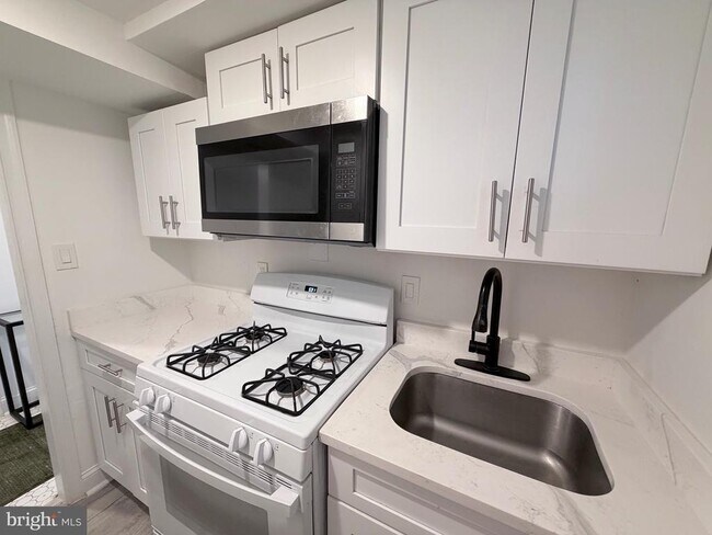 Photo - 805 Malcolm X Ave SE