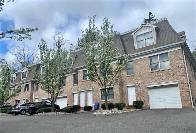 Carriage House Townhomes
