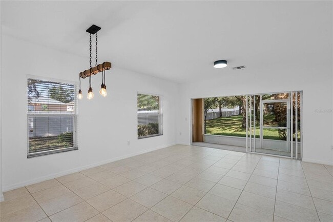 Photo - 102 Chelsea Dr
