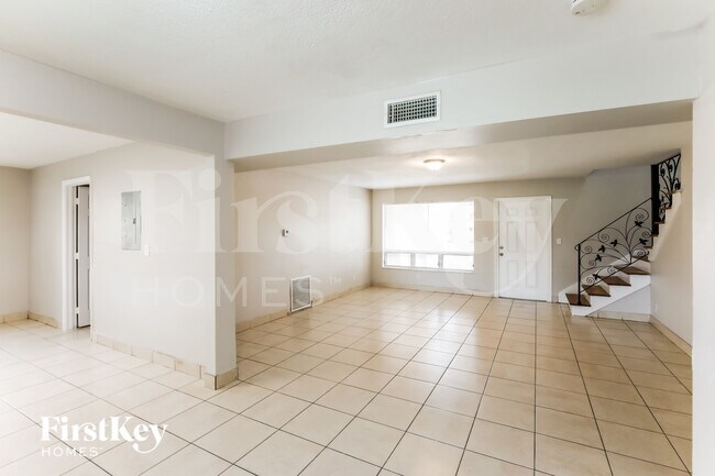 Photo - 3427 NW 37th St