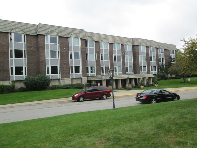 Photo - 500 Thames Pkwy Condo Unit 3J