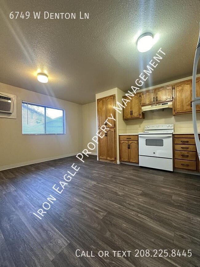 Photo - 6749 W Denton Ln