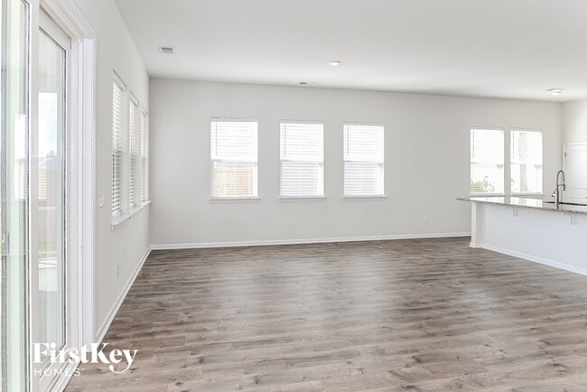 Photo - 405 Ribiero Dr