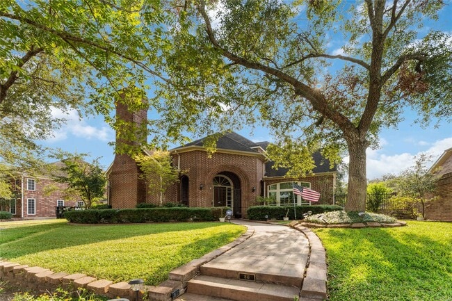 Photo - 86 Heathrow Ln