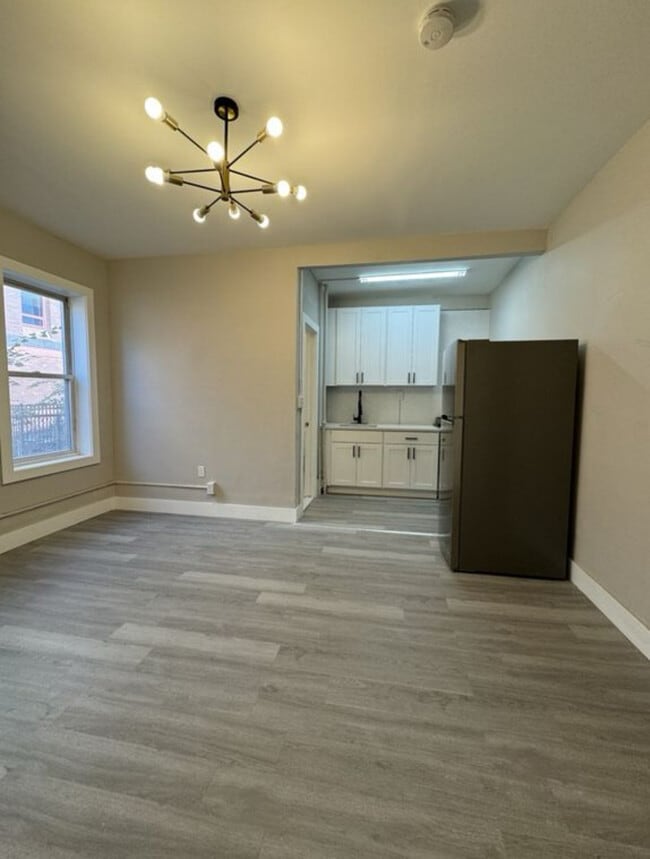 Building Photo - 104 Belmont Ave Unit C1 Rental