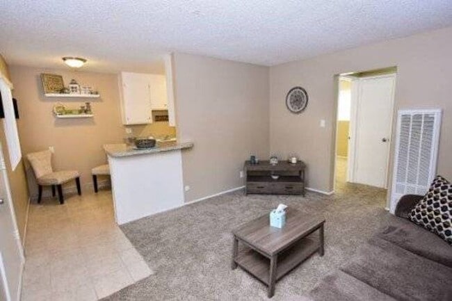 Photo - Garfield Manor