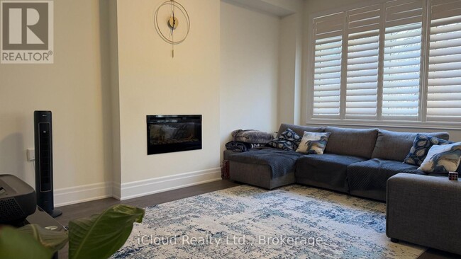 Photo - 144 Petch Ave